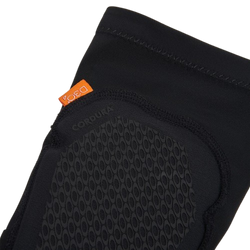 Ochraniacze na łokcie Oakley  All Montain D30 Elbow Guard - 2025