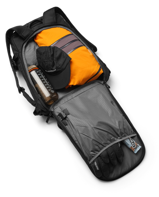 Trinkrucksack DB Backcountry Backpack 25L Black Out - 2025/26