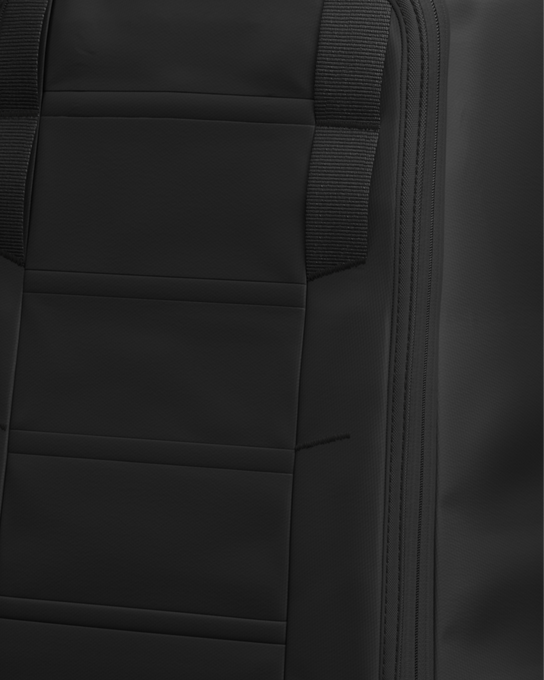 DB Hugger Backpack 20L Black Out