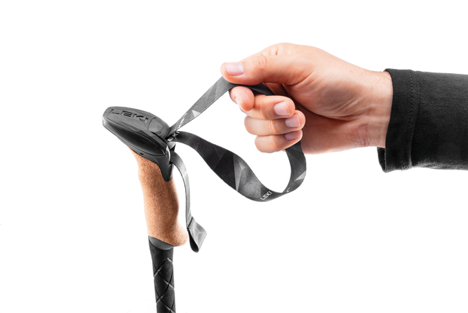 Kije trekkingowe LEKI Black Series Carbon