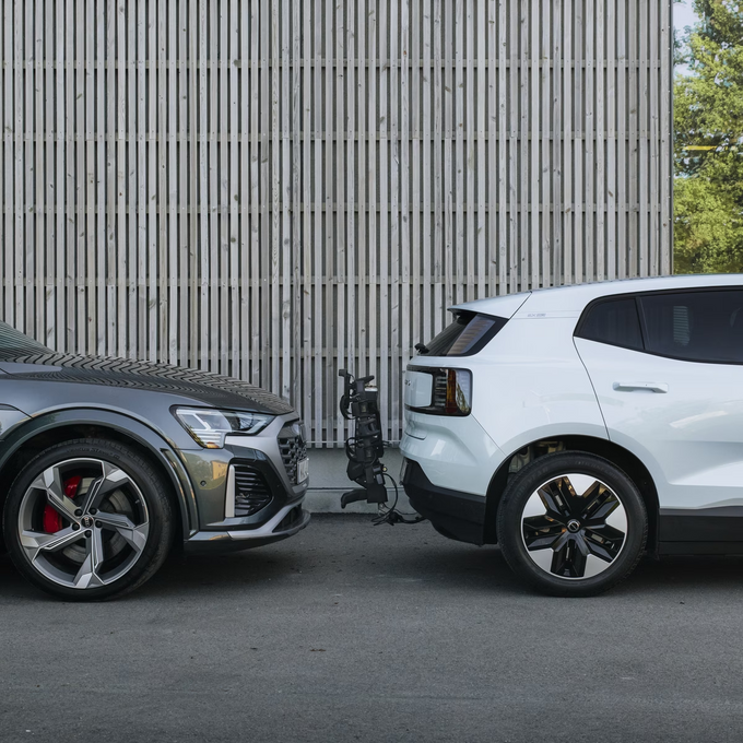 Thule OutPace 2-bike Platform Bike Rack